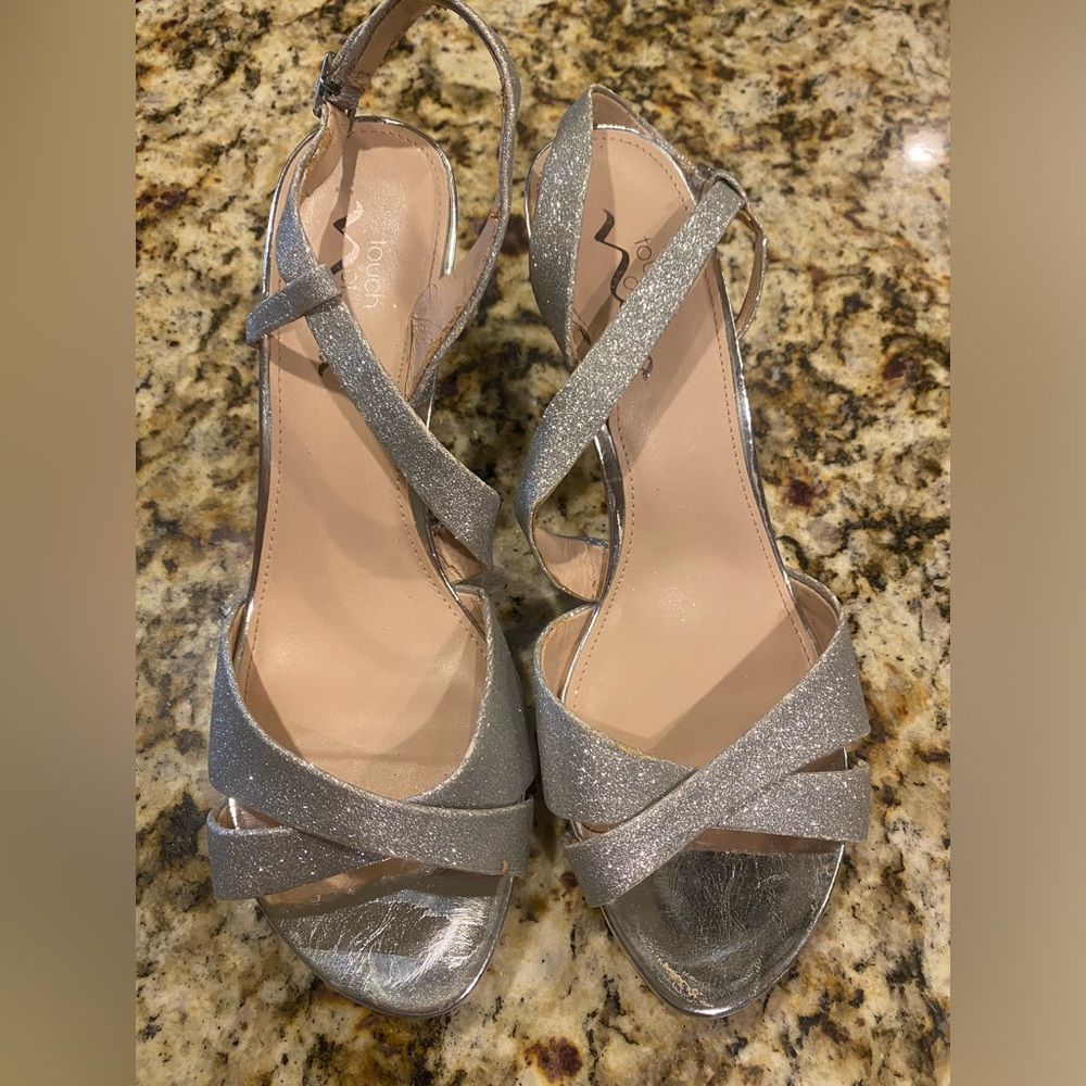 Women’s silver glitter heals